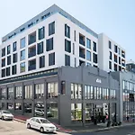 Alena Apartment